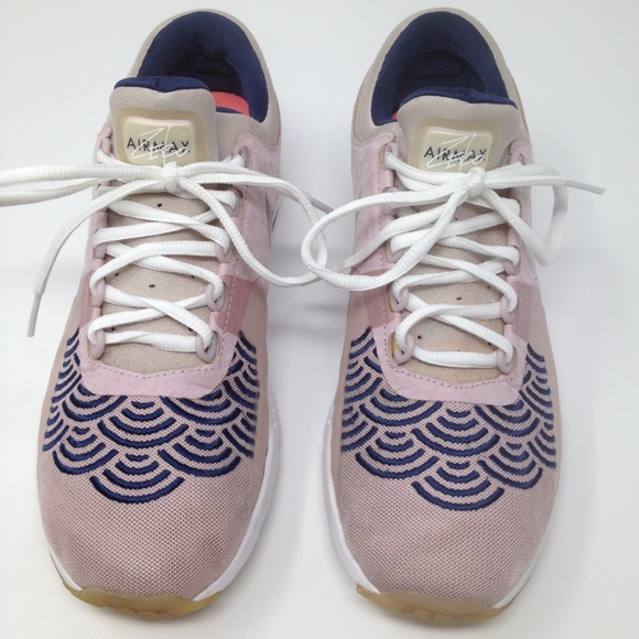 Nike Shoes - Nike Air Max Zero Koi Fish Women Athletic 10 Shoes